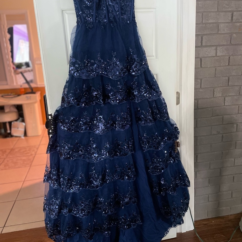 Elegant Navy Blue Strapless Gown